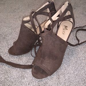 Lace up Mauve Suede Heels